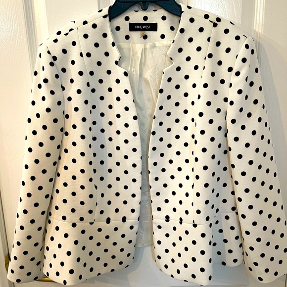Chic Nine West Blazer, white and black polka dot, sz 14